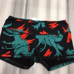 Fleo size small shorts